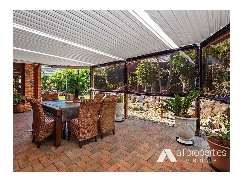 9 Fernhaven Court, Regents Park QLD 4118