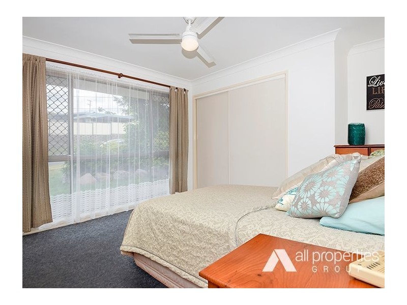4 Dracon Street, Regents Park QLD 4118