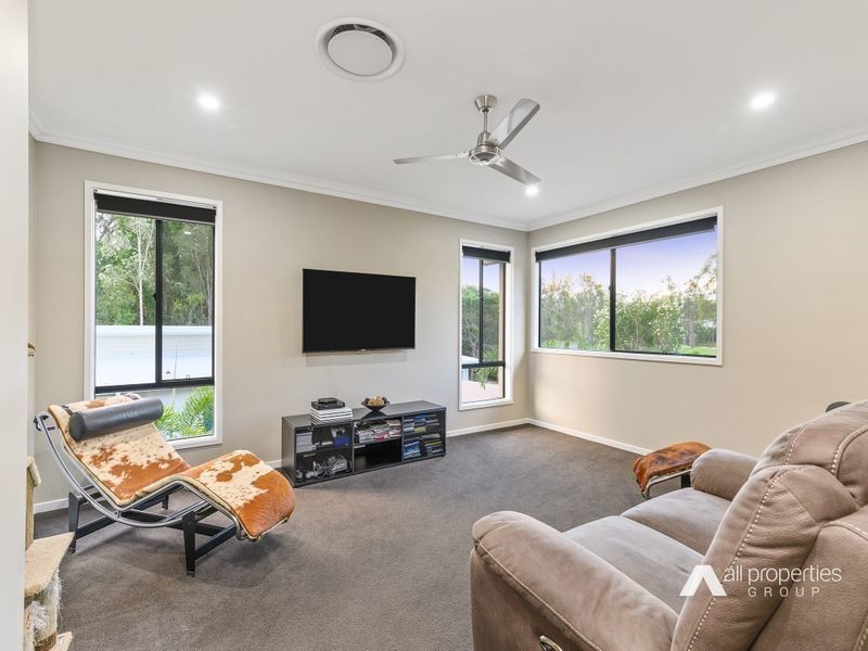 9 Halifax Circuit, Pimpama QLD 4209