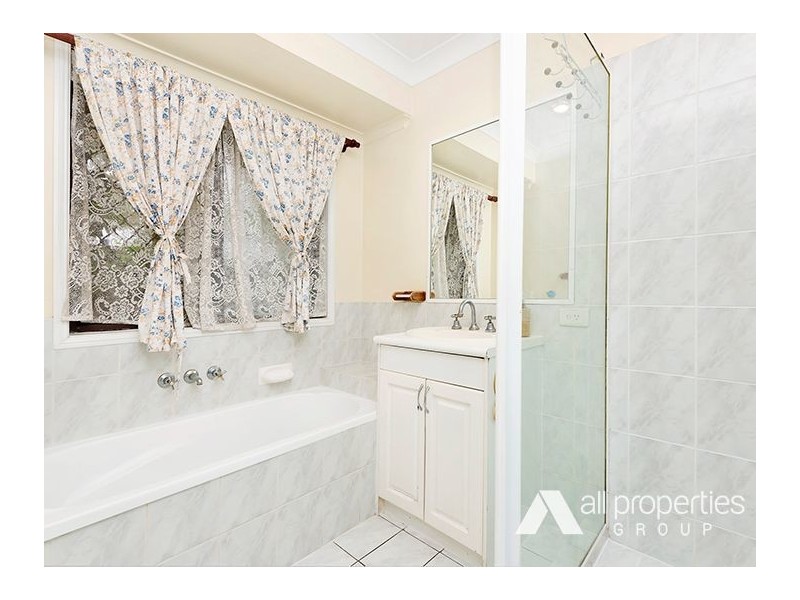 109 Lamberth Road, Regents Park QLD 4118
