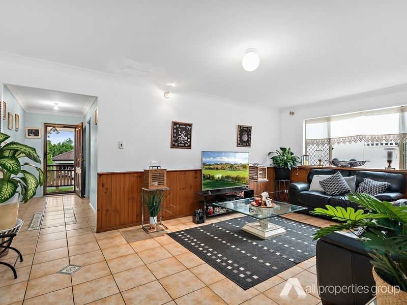 21 Mapleton Crescent, Forest Lake QLD 4078