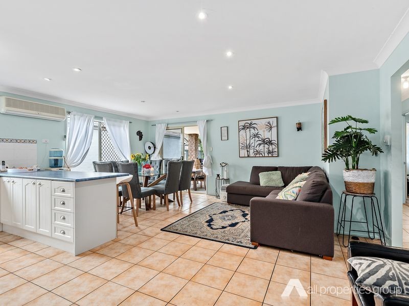 21 Mapleton Crescent, Forest Lake QLD 4078