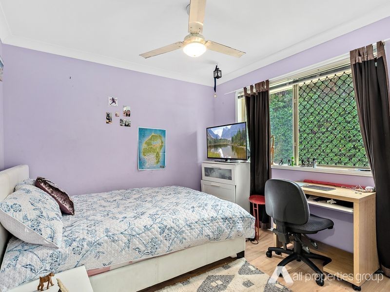 21 Mapleton Crescent, Forest Lake QLD 4078