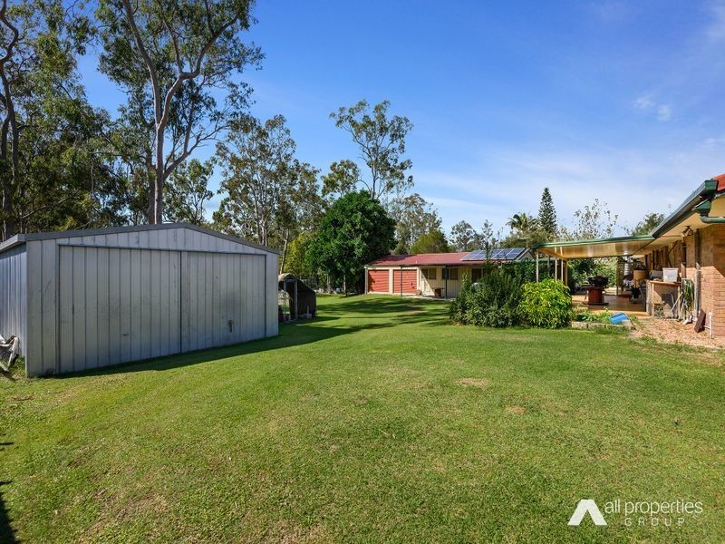 60-62 Merluna Road, Park Ridge South QLD 4125