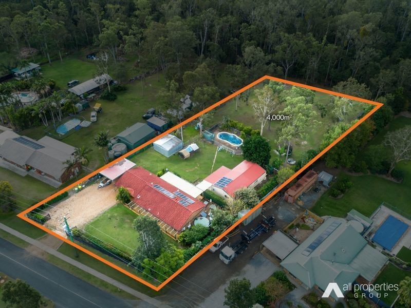 60-62 Merluna Road, Park Ridge South QLD 4125