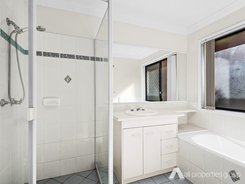 67 St James Street, Forest Lake QLD 4078