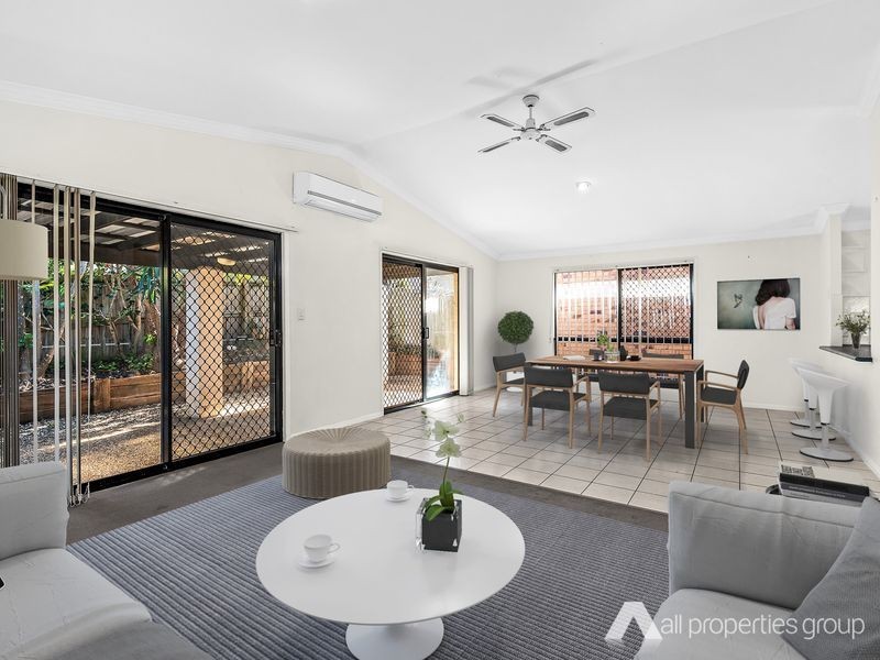 67 St James Street, Forest Lake QLD 4078