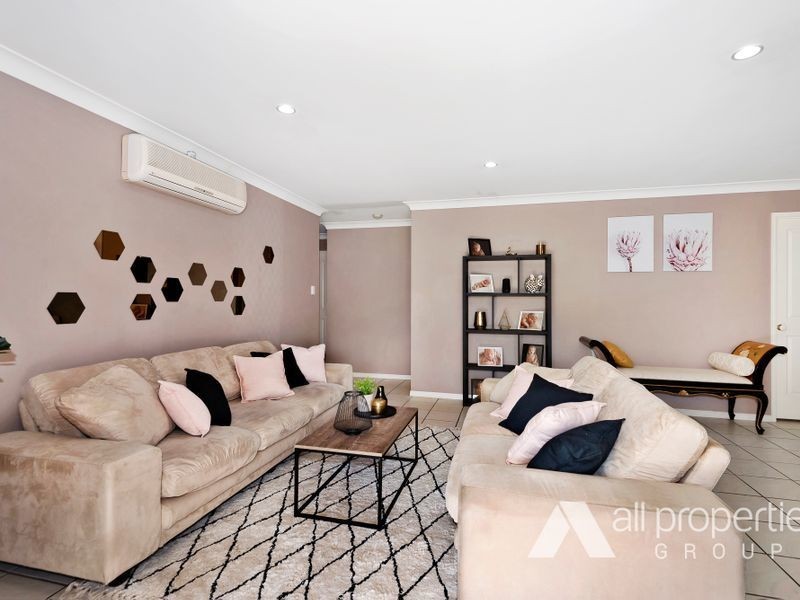 5 Kondalilla Close, Parkinson QLD 4115