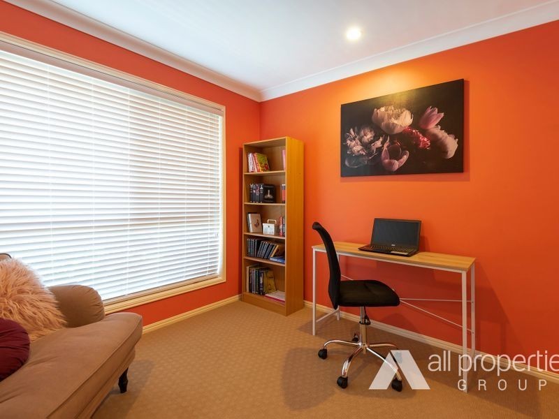 5 Kondalilla Close, Parkinson QLD 4115
