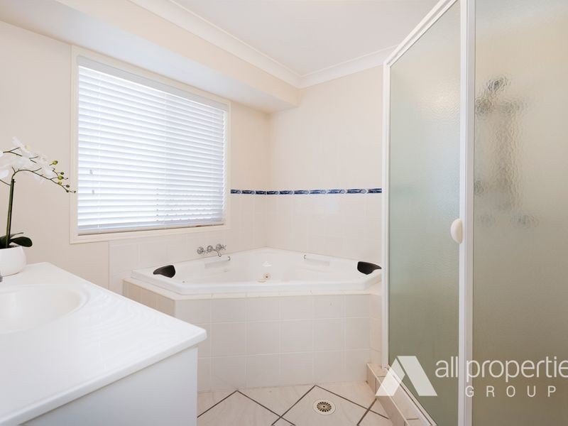 5 Kondalilla Close, Parkinson QLD 4115