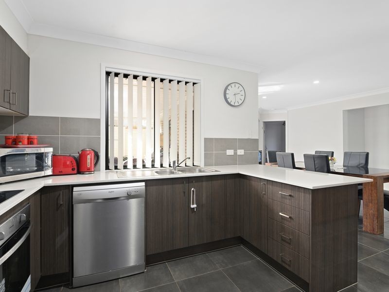 25 Shadywood Drive, Fernvale QLD 4306