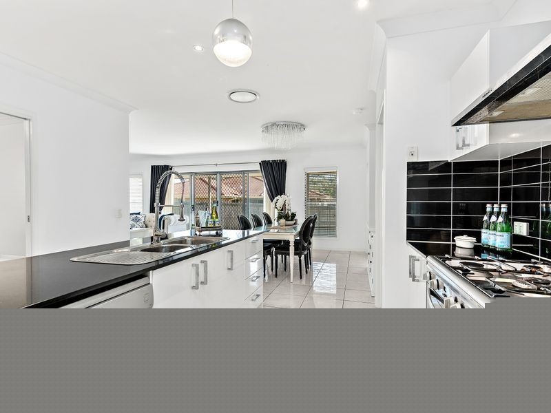 12 Tanglin Street, Crestmead QLD 4132