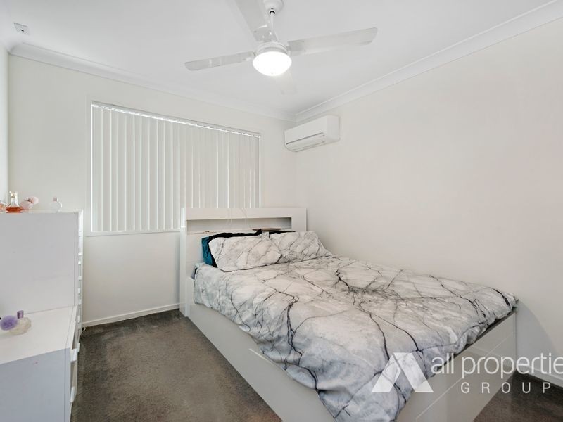 5 Tamsin Court, Regents Park QLD 4118