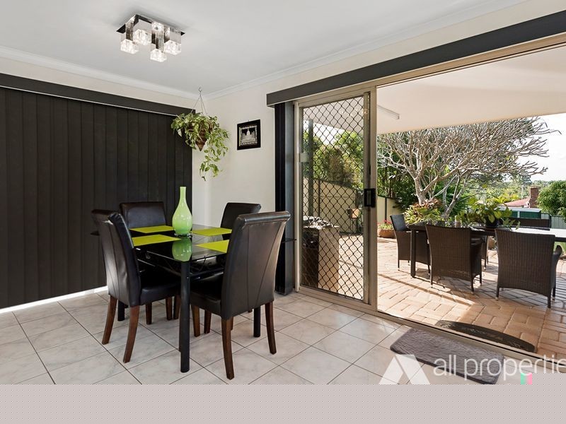 15 COCAS Street, Regents Park QLD 4118