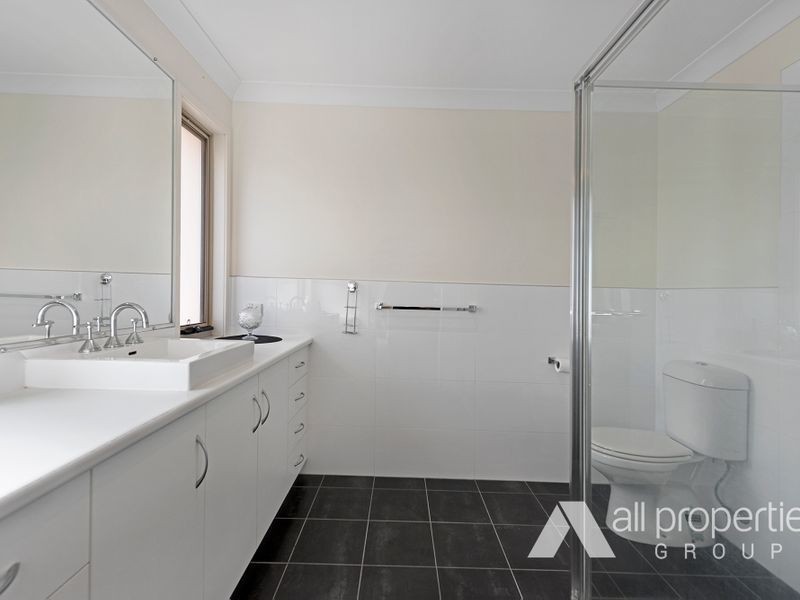 15 COCAS Street, Regents Park QLD 4118