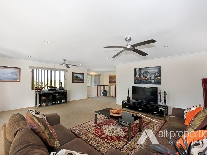 15 COCAS Street, Regents Park QLD 4118