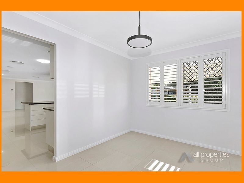 19 Bonneville Crescent, Parkinson QLD 4115