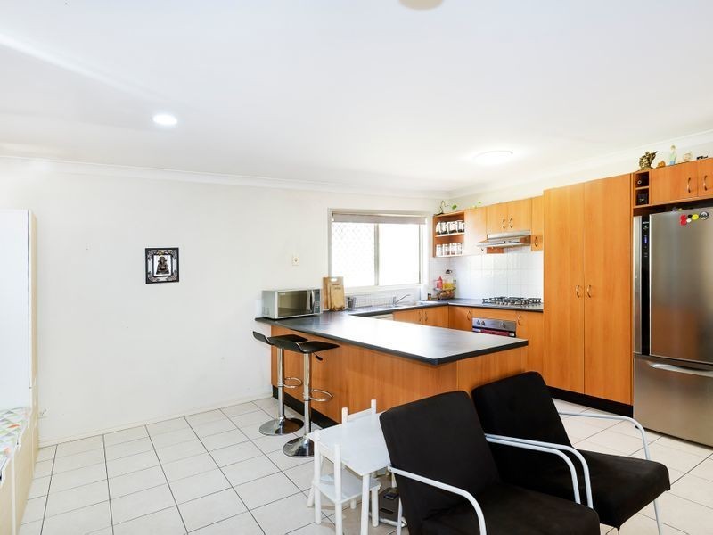 13 Robson Street, Forest Lake QLD 4078