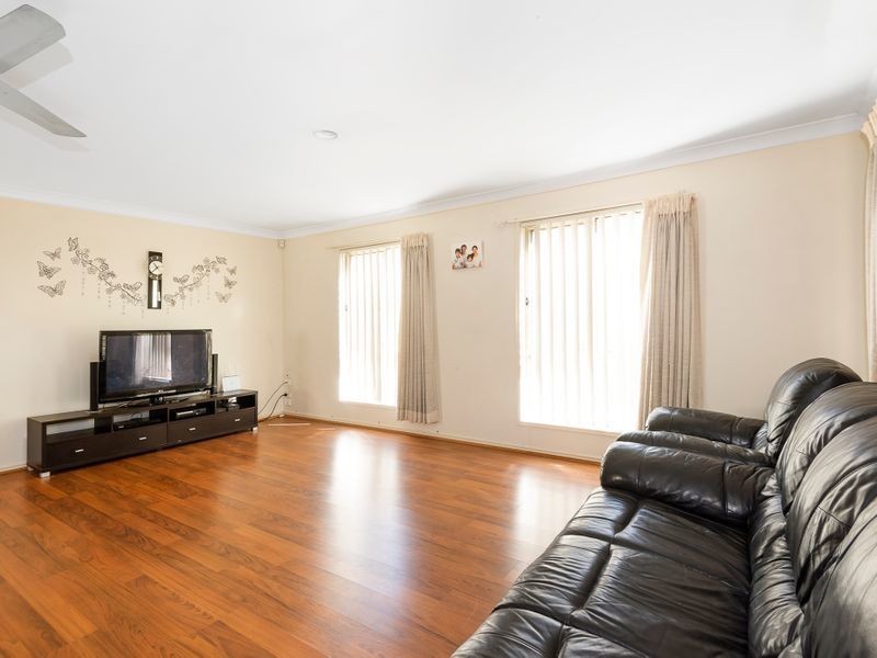 13 Robson Street, Forest Lake QLD 4078