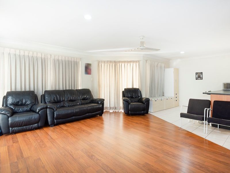 13 Robson Street, Forest Lake QLD 4078