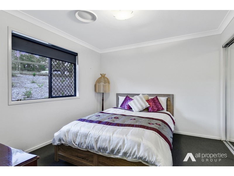 16-18 Goldfinch Court, Greenbank QLD 4124