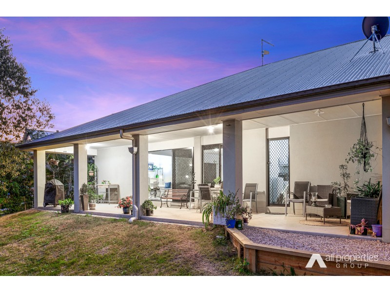 16-18 Goldfinch Court, Greenbank QLD 4124