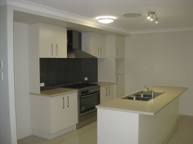 4 Giancarlo Crescent, Doolandella QLD 4077