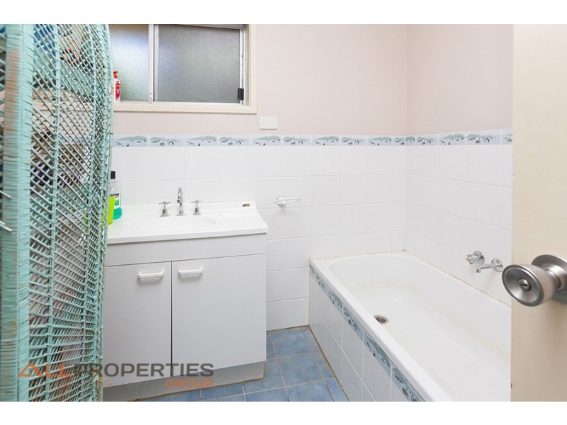 9 Saratoga Street, Browns Plains QLD 4118