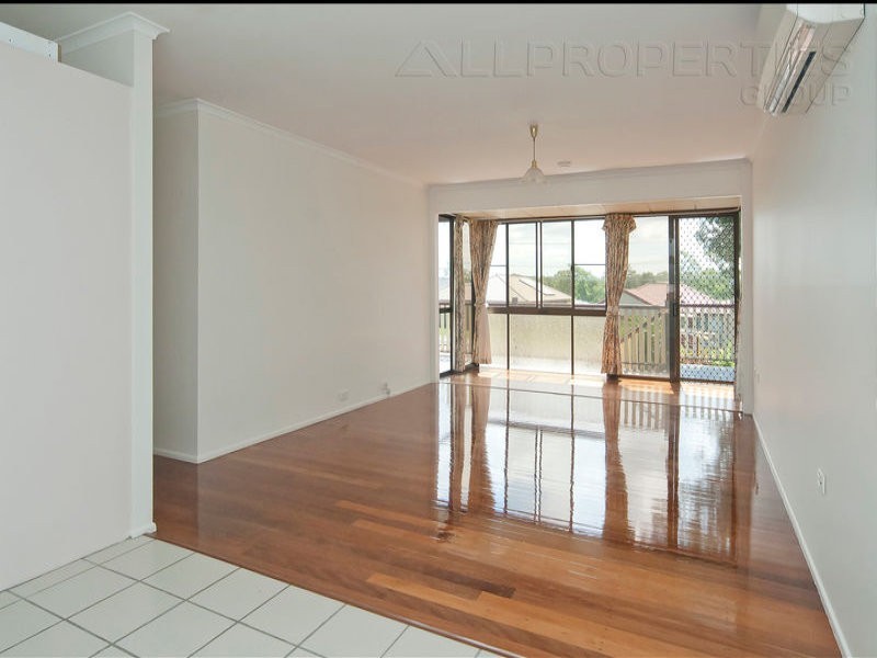 105 Fourth Avenue, Marsden QLD 4132