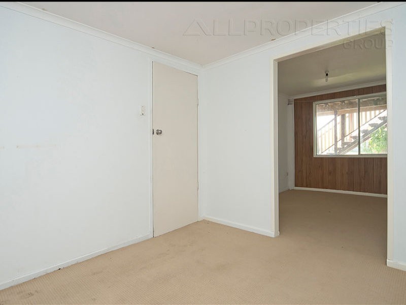 105 Fourth Avenue, Marsden QLD 4132