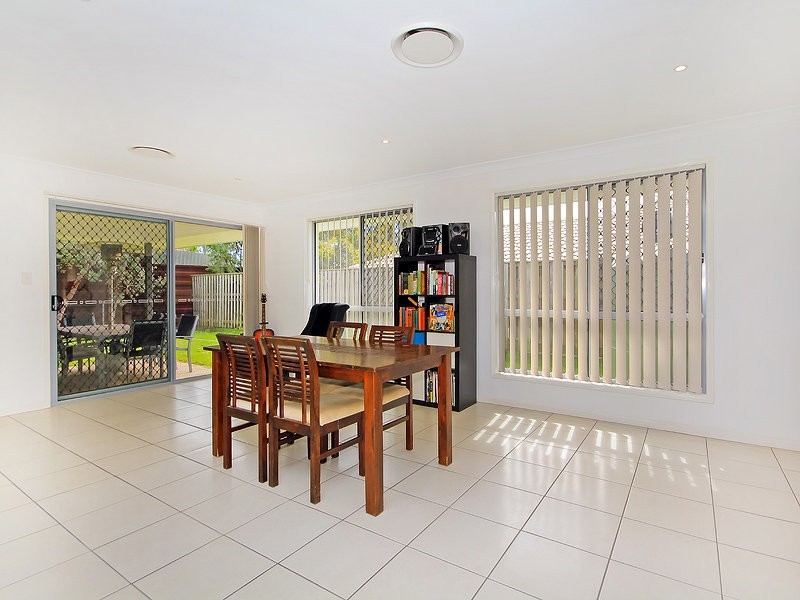 17 Juniper Street, Heathwood QLD 4110