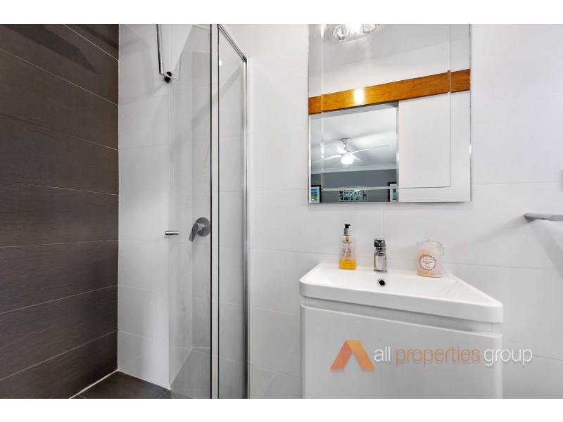 35 Diamantina Street, Hillcrest QLD 4118