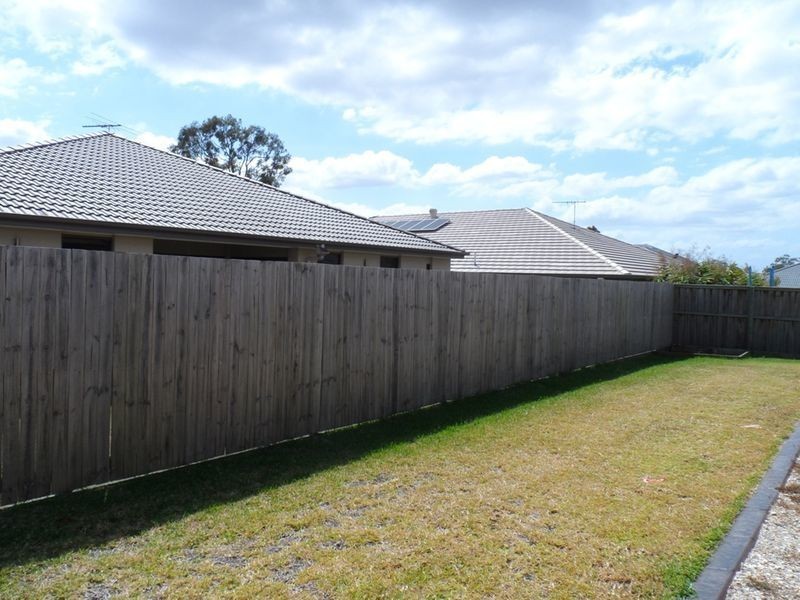 81 Parkwood Drive, Heathwood QLD 4110