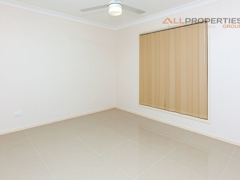 35 Strathallen Drive, Boronia Heights QLD 4124