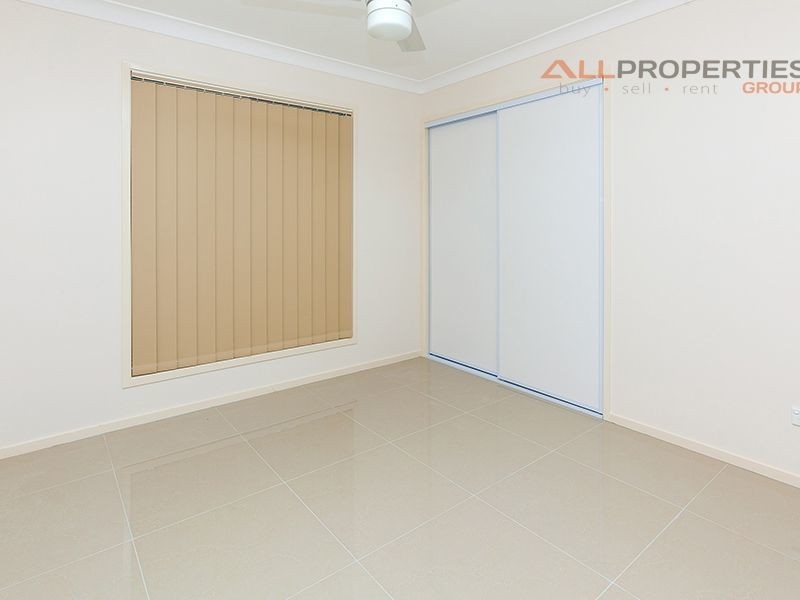 35 Strathallen Drive, Boronia Heights QLD 4124