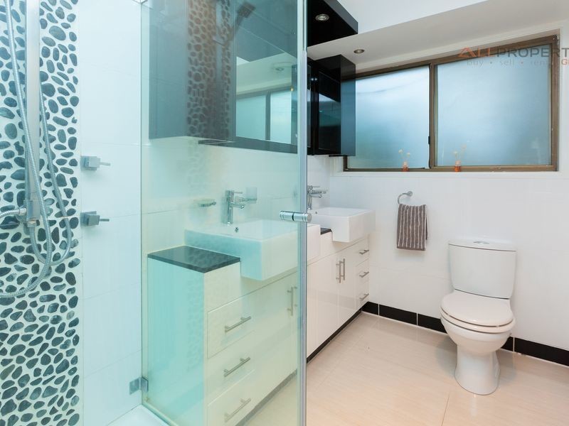 20 Letitia Street, Regents Park QLD 4118