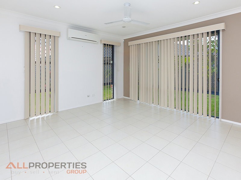 12 Pebbles Court, Berrinba QLD 4117