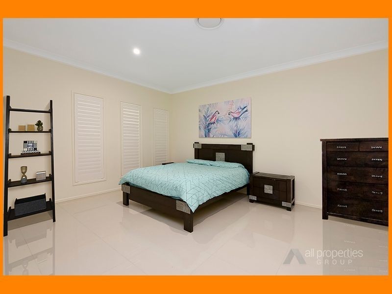 22 Rise Place, Heathwood QLD 4110