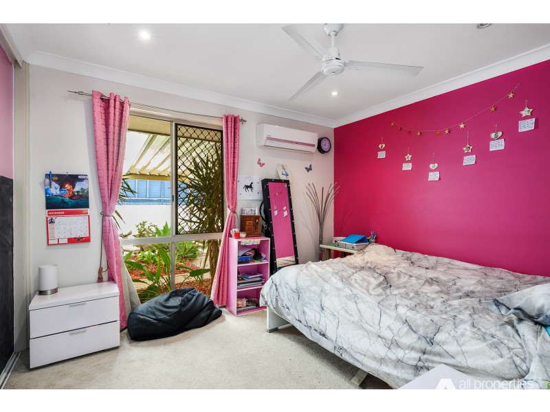 2-4 Kew Place, Munruben QLD 4125