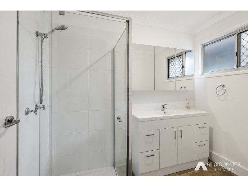 9 Dornock Drive, Boronia Heights QLD 4124