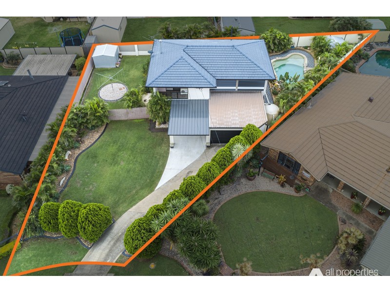 8 Alfred Place, Flinders View QLD 4305