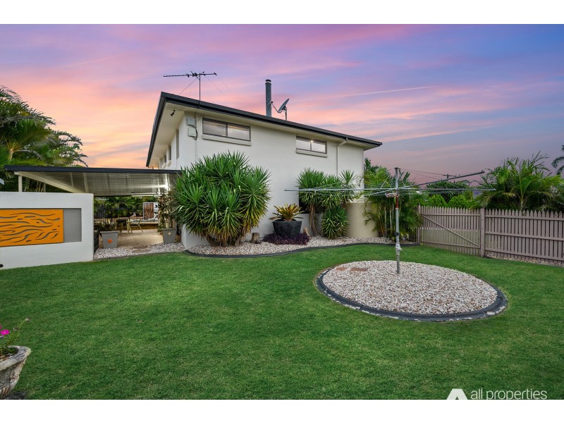 8 Alfred Place, Flinders View QLD 4305