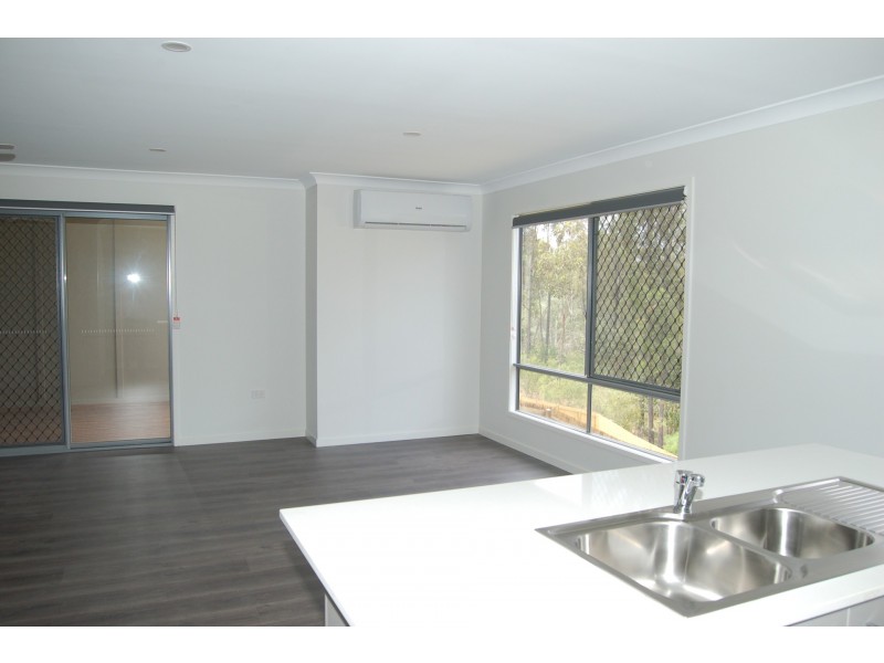 1/9 Cafe Place, Bellbird Park QLD 4300