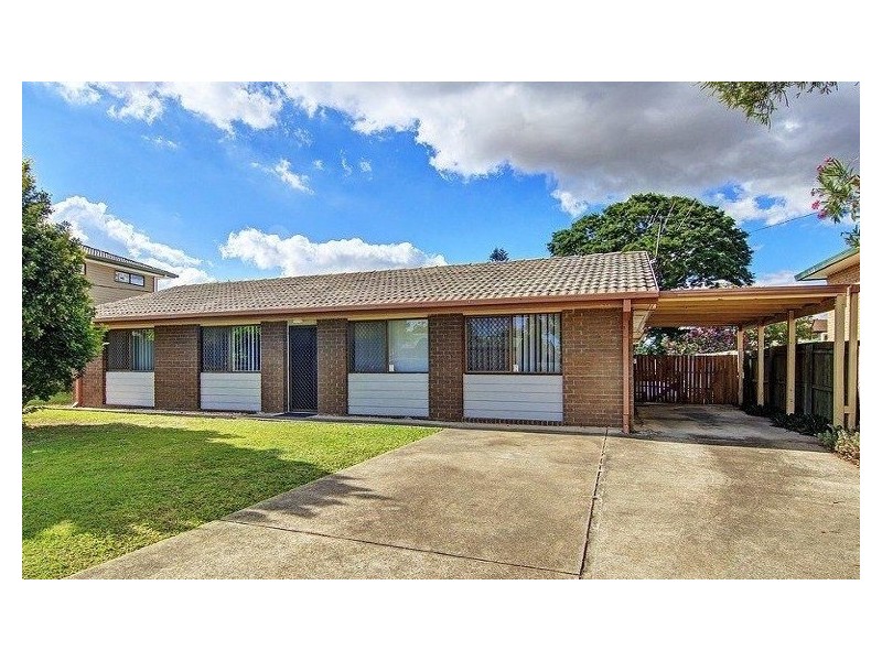 15 Whitcomb Street, Hillcrest QLD 4118