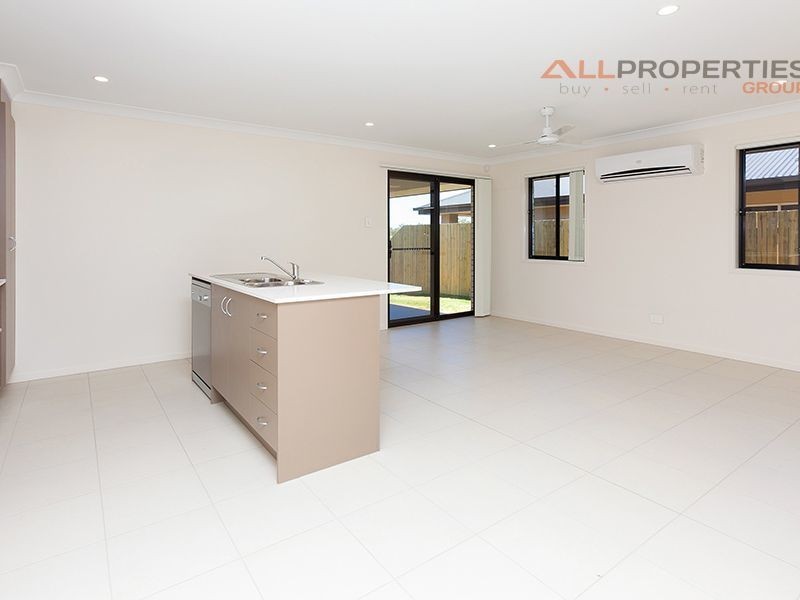 16B Chandon Street, Hillcrest QLD 4118