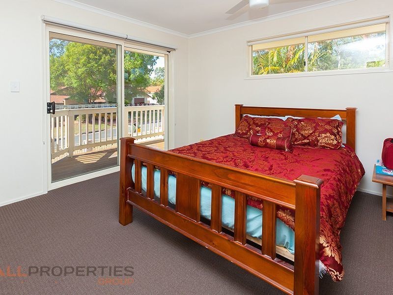 3 Auburn Place, Forest Lake QLD 4078
