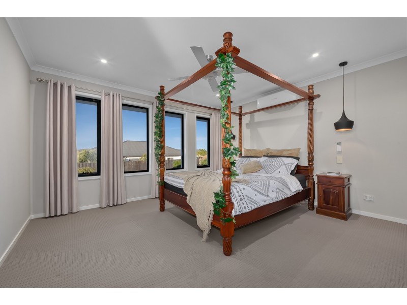 4 Winterpeak Close, Yarrabilba QLD 4207