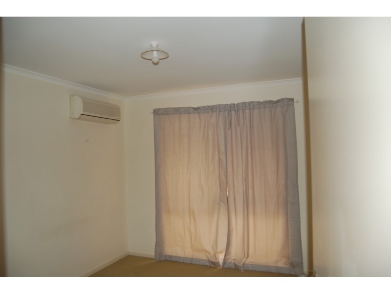 11 Thistle Street, Regents Park QLD 4118