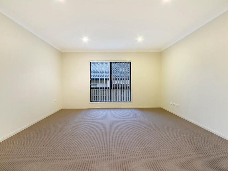 9 Starush Court, Upper Coomera QLD 4209