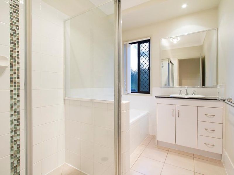 9 Starush Court, Upper Coomera QLD 4209